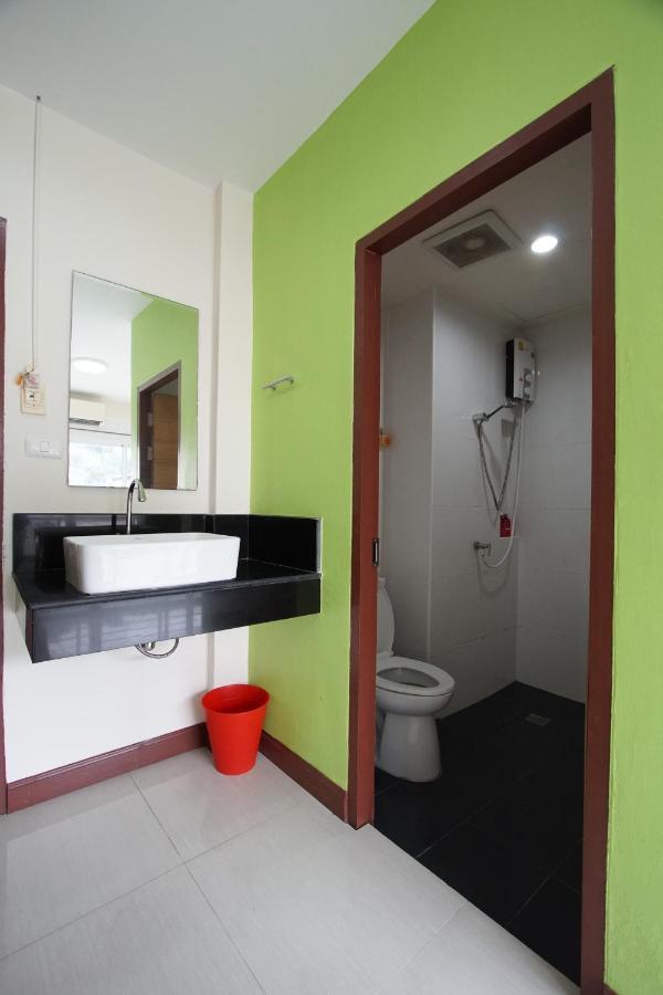 Bedbox Guesthouse And Hostel Patong المظهر الخارجي الصورة