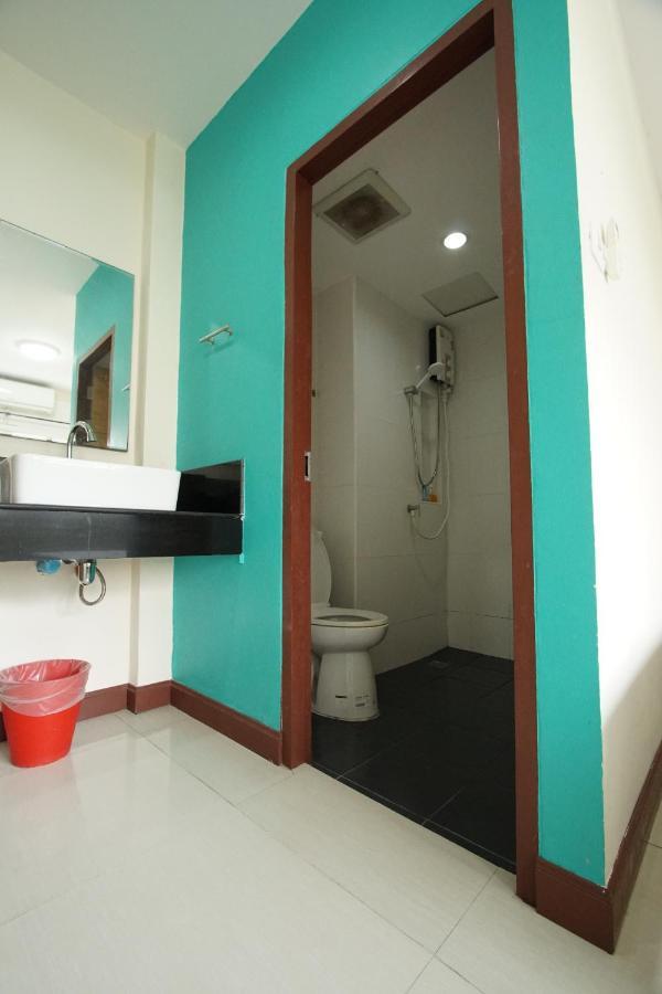 Bedbox Guesthouse And Hostel Patong المظهر الخارجي الصورة