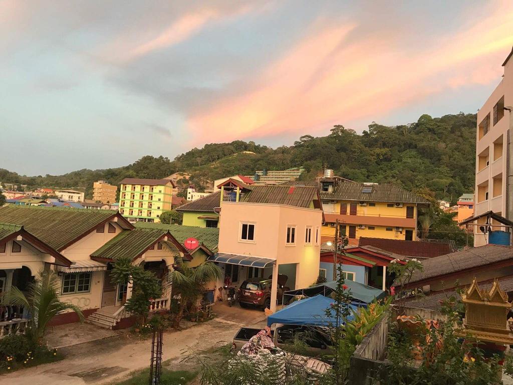 Bedbox Guesthouse And Hostel Patong المظهر الخارجي الصورة