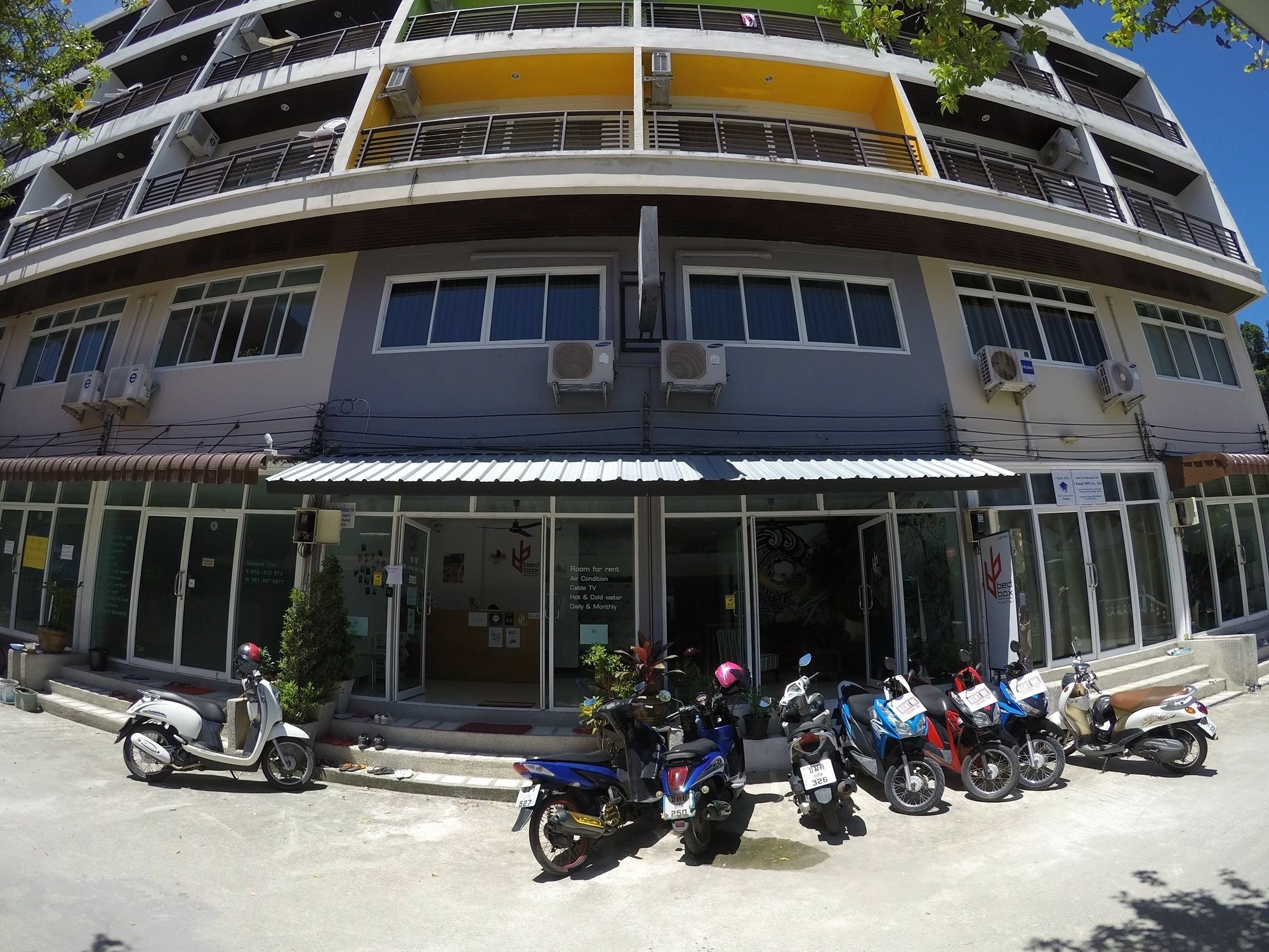 Bedbox Guesthouse And Hostel Patong المظهر الخارجي الصورة